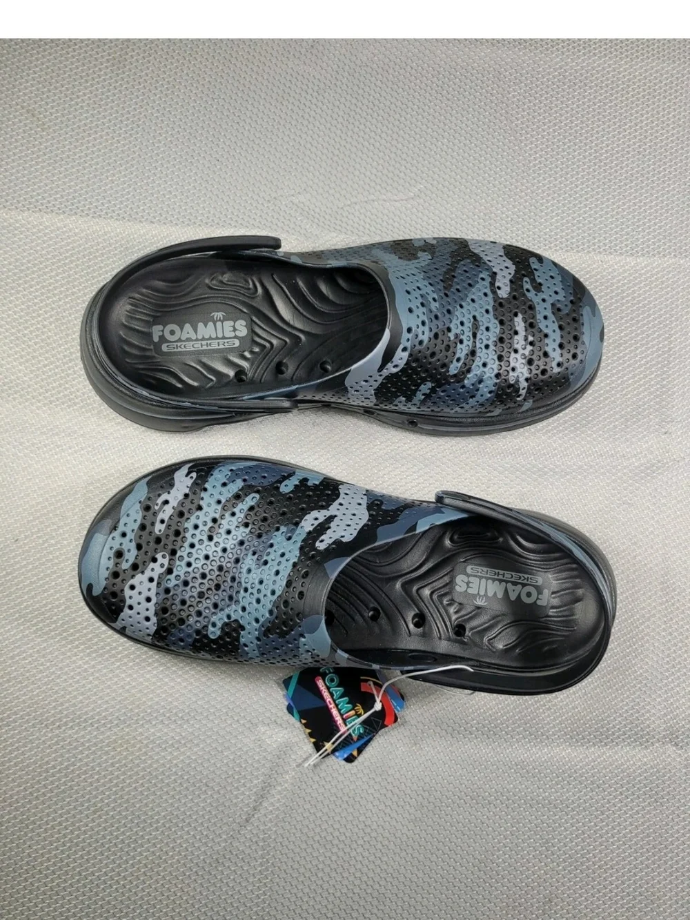Skechers  Go Walk 5 Hideout Mens Size 9.5  Camo Clogs Shoes NWT